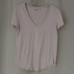Abercrombie & Fitch Vintage Women's SzM Soft Pink V-Neck Short Sleeve Cotton T